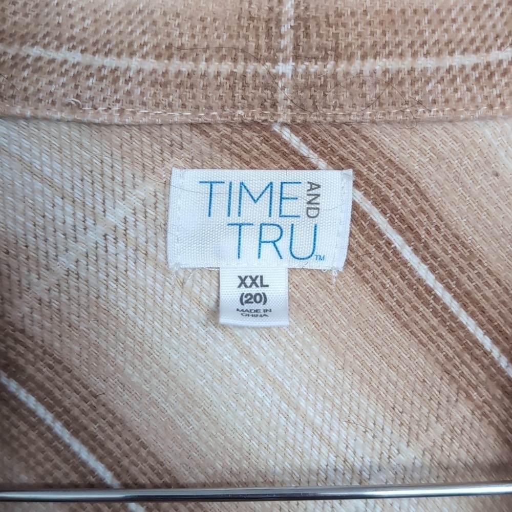 Time and Tru Beige White Flannel Button Front Shacket Size XXL - Picture 2 of 6